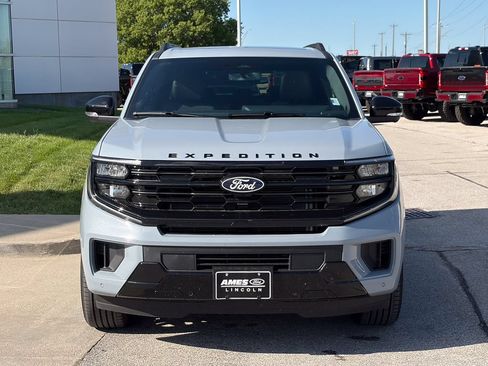 New 2027 Ford Expedition Max Platinum w/ Stealth Performance Package AWD/4WD image 8