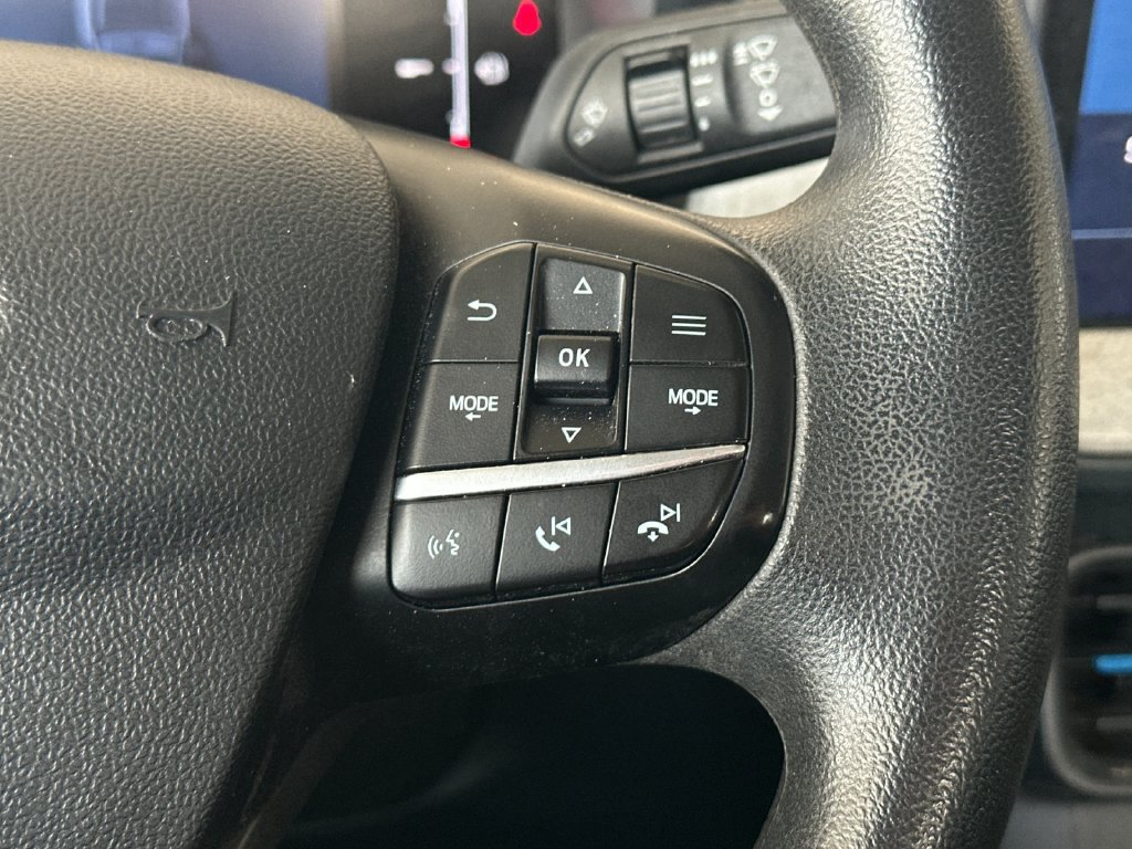 Used 2025 Ford Maverick XLT w/ Equipment Group 302A AWD/4WD image 23