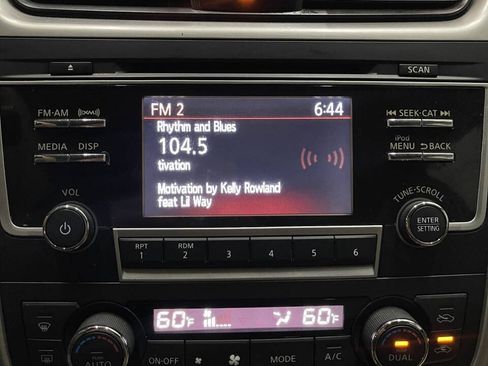 Used 2017 Nissan Altima 2.5 SV FWD image 17