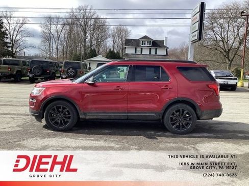 Used 2018 Ford Explorer XLT w/ Equipment Group 202A image 4