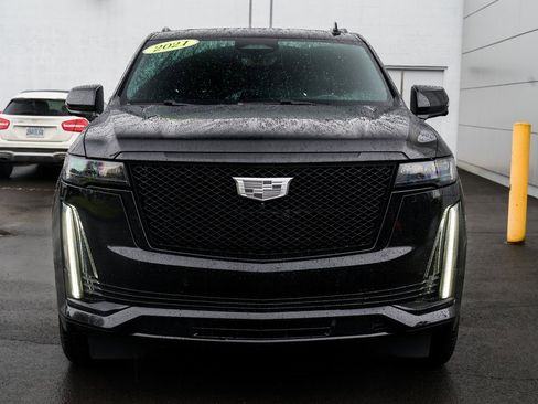 Used 2021 Cadillac Escalade Sport w/ Heavy-Duty Trailer Package image 2