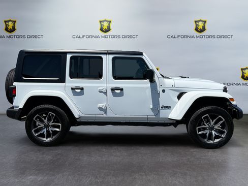 Used 2024 Jeep Wrangler Unlimited AWD/4WD image 6