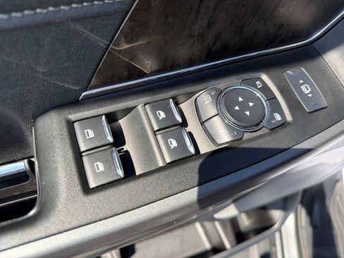 Used 2024 Ford F350 Lariat w/ Lariat Ultimate Package AWD/4WD image 5