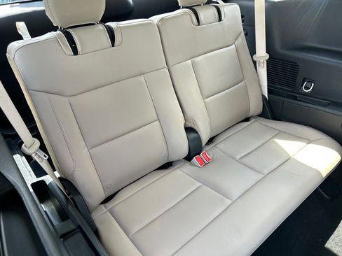 Used 2023 Ford Explorer XLT w/ Equipment Group 202A image 23