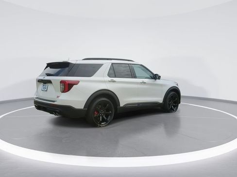 Used 2023 Ford Explorer ST w/ Equipment Group 401A AWD/4WD image 8