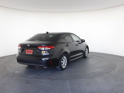 Used 2023 Toyota Corolla LE image 10