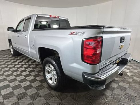 Used 2015 Chevrolet Silverado 1500 LT w/ LT Convenience Package AWD/4WD image 4