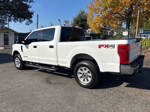 Used 2021 Ford F250 XLT w/ XLT Value Package AWD/4WD image 10