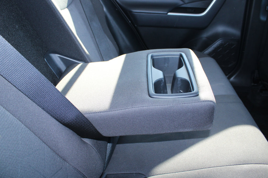 Used 2025 Toyota RAV4 XLE FWD image 19