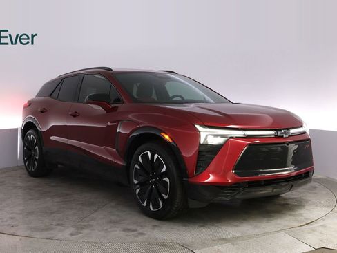 Used 2025 Chevrolet Blazer EV RS w/ Super Cruise Package AWD/4WD image 13