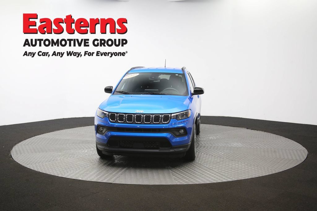 Used 2024 Jeep Compass Latitude AWD/4WD image 53