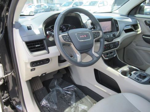 Certified 2024 GMC Terrain Denali w/ Black Diamond Edition AWD/4WD image 17