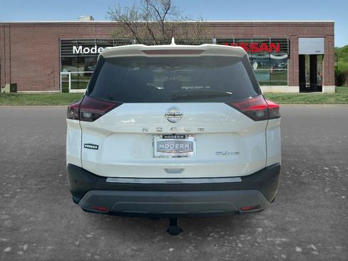Certified 2021 Nissan Rogue SV AWD/4WD image 3