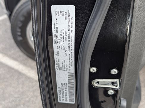 Used 2024 RAM 2500 Big Horn image 33