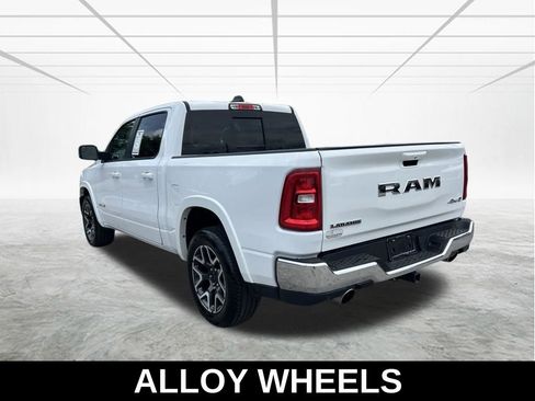 Used 2025 RAM 1500 Laramie AWD/4WD image 7