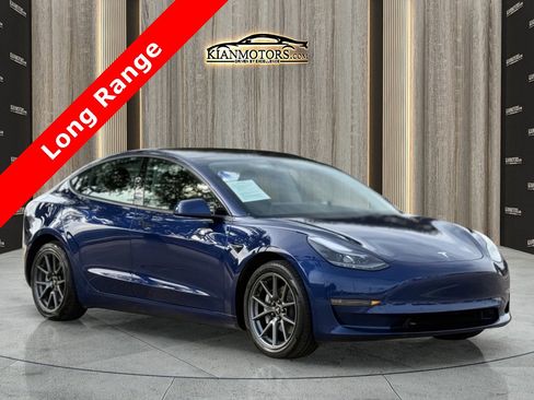 Used 2022 Tesla Model 3 Long Range image 1