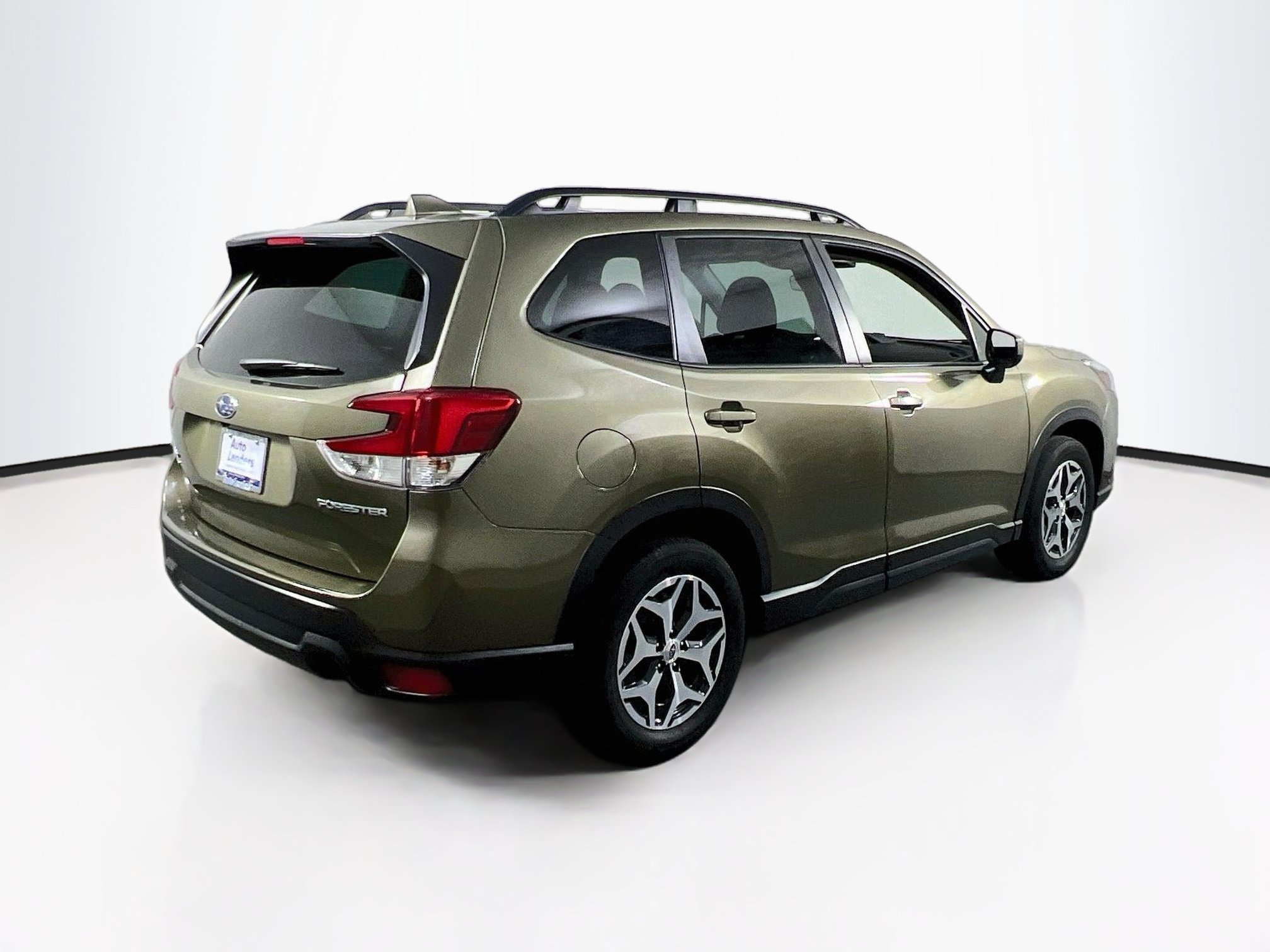 Used 2023 Subaru Forester Premium AWD/4WD image 5