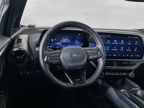 Used 2024 Chevrolet Equinox EV RS image 18