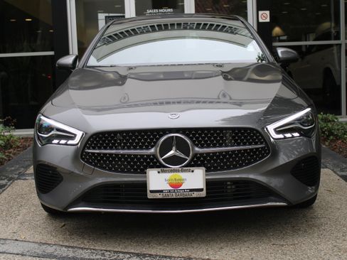 Used 2025 Mercedes-Benz CLA 250 4MATIC image 2