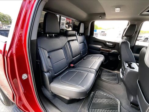 Used 2021 GMC Sierra 1500 SLT RWD image 17