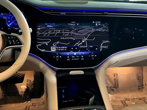 Used 2023 Mercedes-Benz EQS 580 4MATIC Sedan image 6