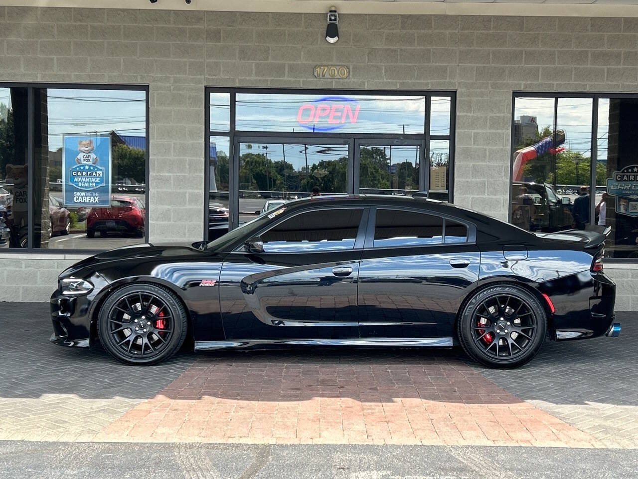 Used 2018 Dodge Charger R/T Scat Pack RWD image 90
