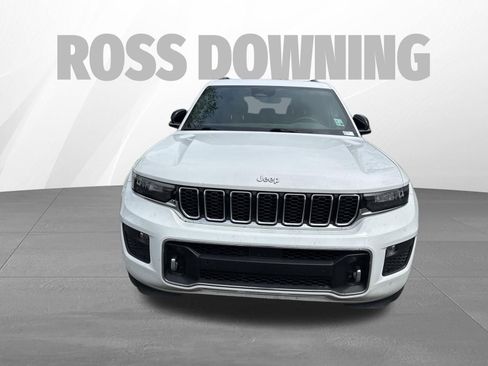 Used 2023 Jeep Grand Cherokee Overland image 2
