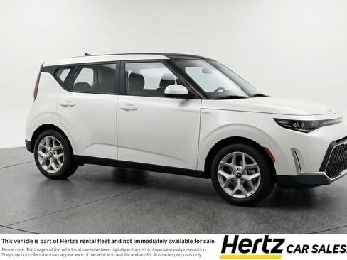 Used 2025 Kia Soul LX w/ LX Technology Package image 1