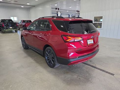 Used 2024 Chevrolet Equinox RS w/ RS Leather Package AWD/4WD image 6