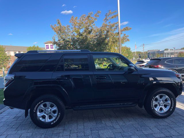 Used 2023 Toyota 4Runner SR5 Premium w/ Moonroof Package AWD/4WD image 7