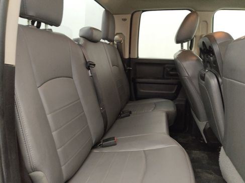 Used 2019 RAM 1500 Tradesman w/ Chrome Appearance Group RWD image 19