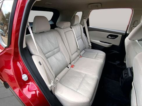 Used 2025 Nissan Rogue SV AWD/4WD image 20