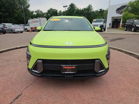 Used 2024 Hyundai Kona SEL FWD image 8