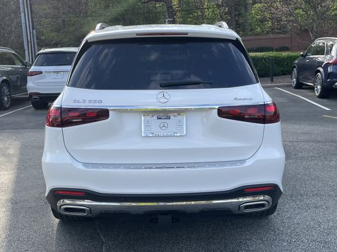 New 2026 Mercedes-Benz GLS 580 4MATIC image 7