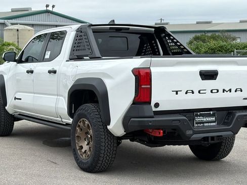 New 2026 Toyota Tacoma 4x4 Double Cab Hybrid image 9