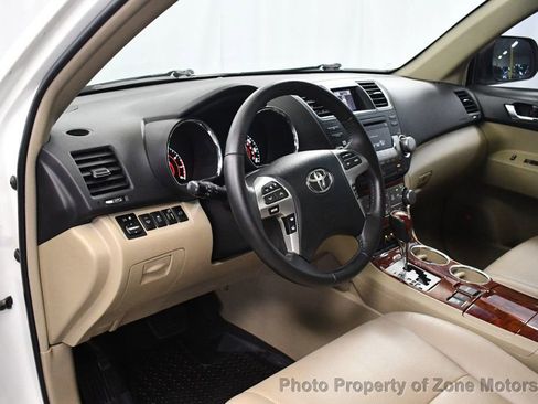 Used 2012 Toyota Highlander Limited w/ Tow Pkg image 5