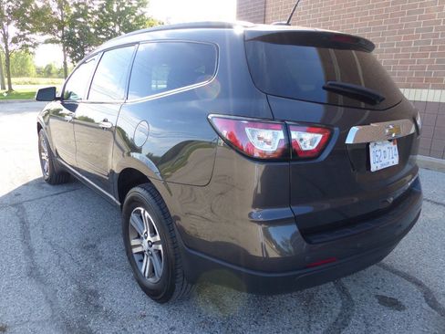 Used 2016 Chevrolet Traverse LT FWD image 7