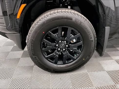 New 2026 Nissan Frontier SV w/ All-Weather Content Package AWD/4WD image 11