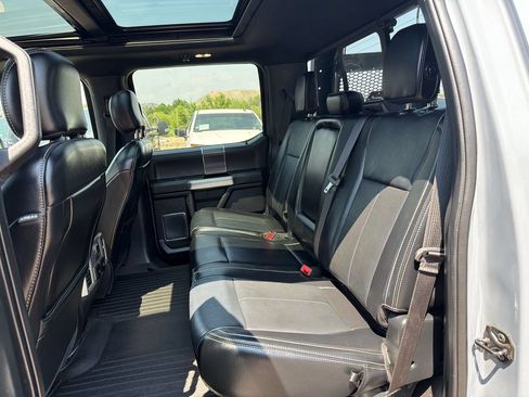 Used 2019 Ford F150 Lariat w/ Equipment Group 502A Luxury AWD/4WD image 12