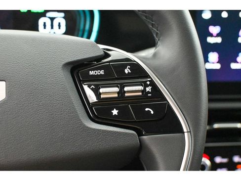 New 2026 Kia Niro EX FWD image 22