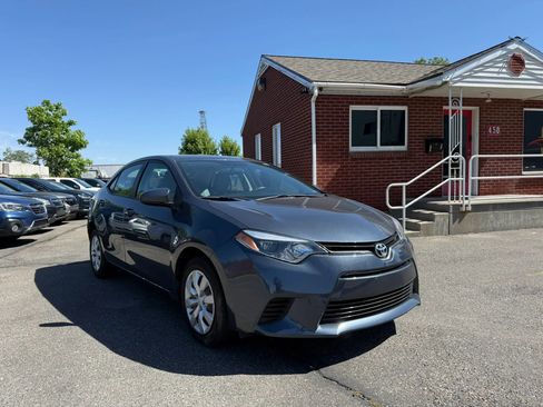 Used 2015 Toyota Corolla LE FWD image 3