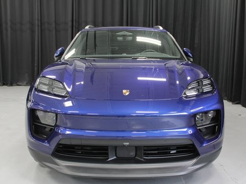 Certified 2024 Porsche Macan 4 Electric image 10