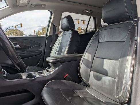 Used 2019 GMC Terrain Denali w/ Advanced Safety Package image 11