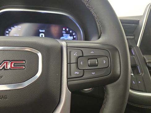 Certified 2023 GMC Yukon SLT w/ SLT Premium Package AWD/4WD image 17