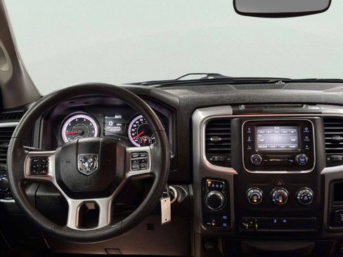 Used 2022 RAM 1500 Classic SLT w/ Protection Group AWD/4WD image 25