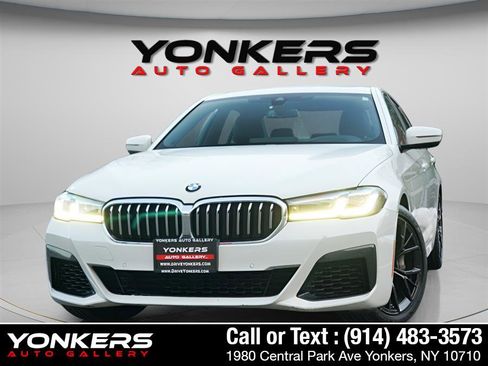 Used 2022 BMW 540i xDrive w/ M Sport Package image 15