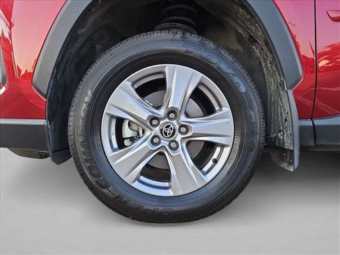 Used 2025 Toyota RAV4 XLE w/ Convenience Package FWD image 24