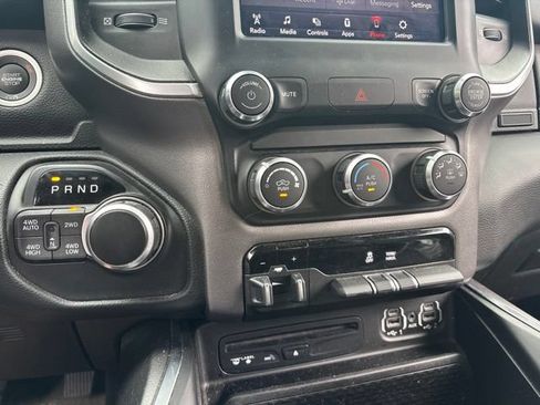Used 2019 RAM 1500 Big Horn AWD/4WD image 12