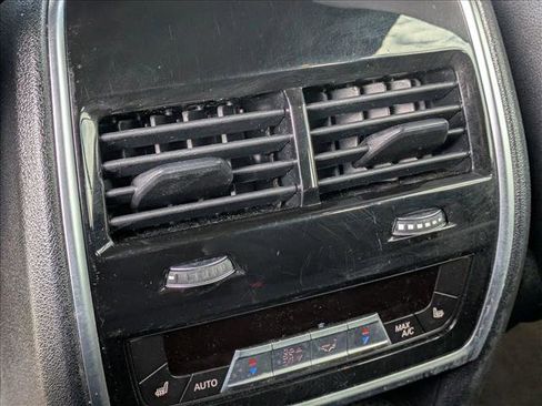 Used 2020 BMW X5 xDrive40i w/ Premium Package image 18