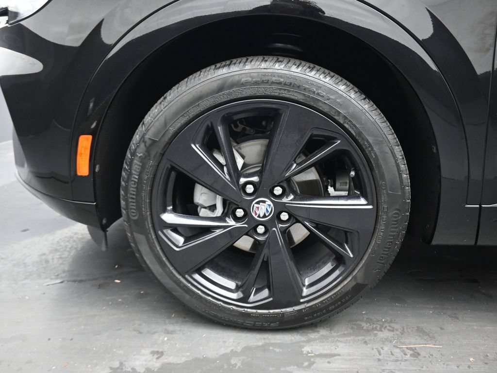 Used 2023 Buick Envision Preferred FWD image 52